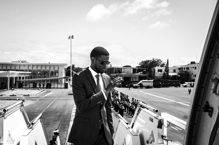 Diplomatie: le président Bassirou Diomaye Faye à Freetown pour le Sommet de la CEDEAO sur l'intégration régionale Diplomatie: le président Bassirou Diomaye Faye à Freetown pour le Sommet de la CEDEAO sur l'intégration régionale
