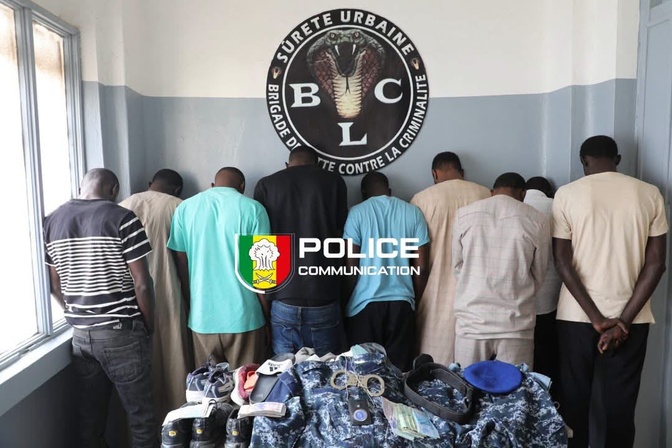 Dakar : neuf membres d’un gang de faux policiers déférés après le braquage de 50 millions FCFA à Fann-Hock