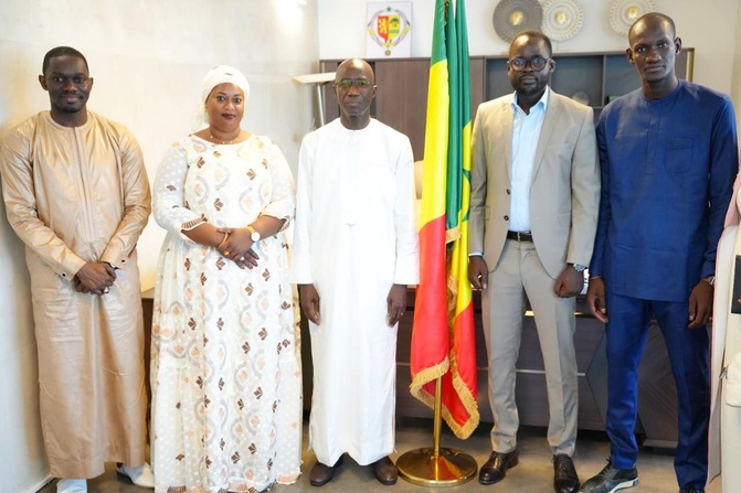 En audience avec le ministre de la Justice Me Moussa Sarr, le Forum du Justiciable plaide pour une justice plus inclusive En audience avec le ministre de la Justice Me Moussa Sarr, le Forum du Justiciable plaide pour une justice plus inclusive