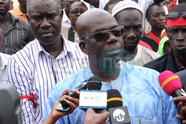 Base des éléments français du Sénégal : Le courant ne passe plus entre le commmissaire Chariau et les travailleurs civils