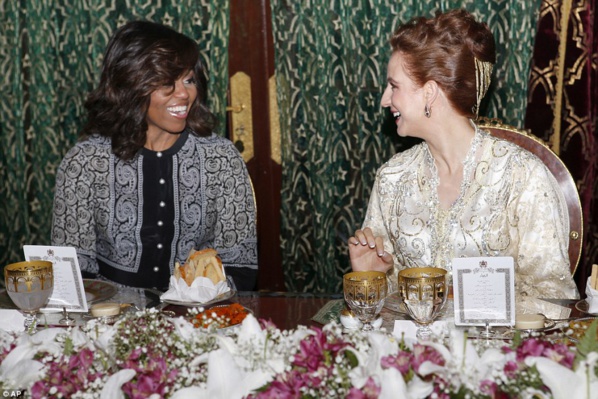 Michelle Obama et ses filles invitées à un « ndogou » avec Lalla Salma (Photos)