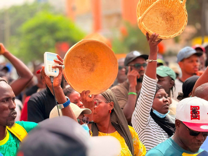 Vie chère au Sénégal : une marche des « paniers vides » organisée à Dakar