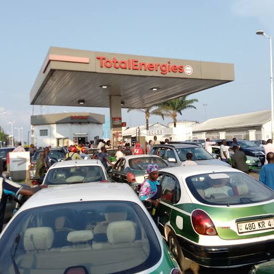 Brazzaville confrontée à une sévère pénurie de carburant