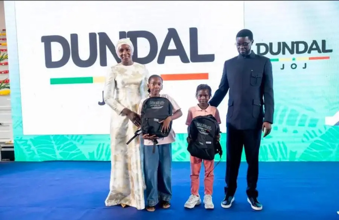 Le président Faye lance la campagne « Dundal JOJ » au stade Iba Mar Diop
