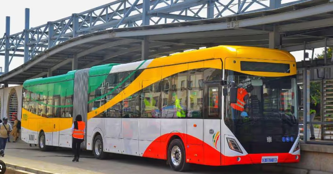 BRT : l’État lance une tarification sociale avec 50 % de réduction pour les plus vulnérables