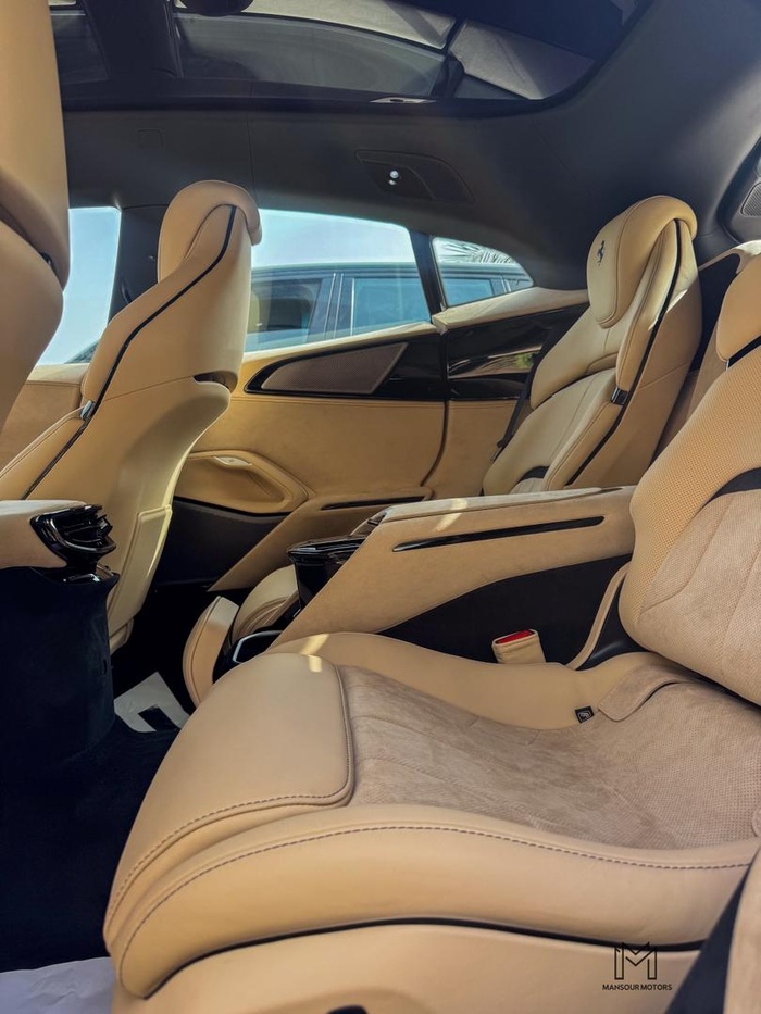 Luxe automobile : Mansour Ndao expose Rolls-Royce Cullinan et Ferrari Purosangue à Dakar