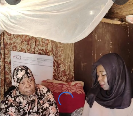 Niger : la diaspora réunit 741 500 FCFA pour soigner la doyenne du théâtre radiophonique, Sipti Abdou