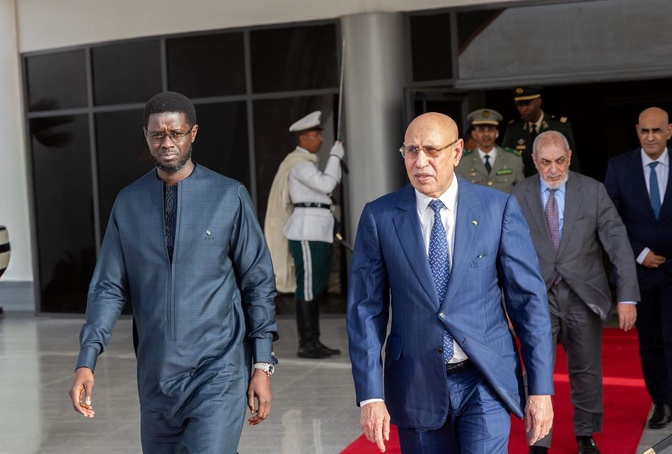Sénégal–Mauritanie : Bassirou Diomaye Faye échange avec Mohamed Ould Cheikh El Ghazouani à Nouakchott