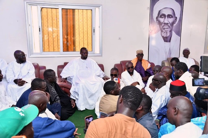 Touba : Ousmane Sonko auprès de deux familles endeuillées