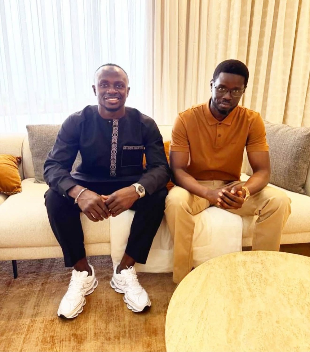 Le Président Bassirou Diomaye Faye reçoit le footballeur Sadio Mané autour du projet SM10 Agro