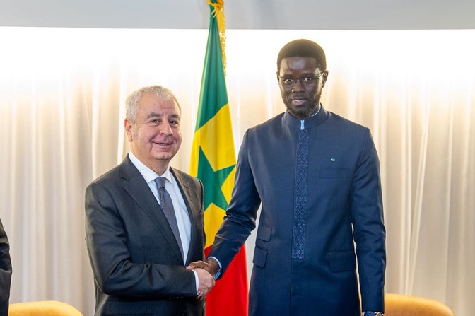 Souveraineté énergétique et industrialisation : Le Sénégal signe un accord historique de 3,5 milliards de dollars pour une seconde raffinerie pétrolière