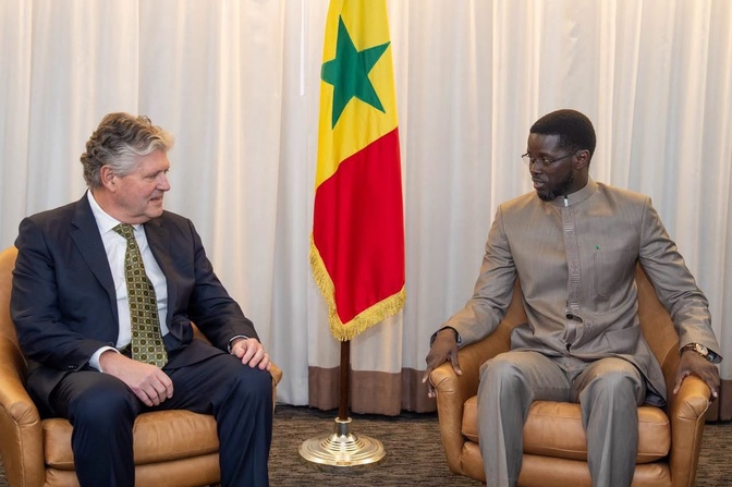 Gaz et développement : Diomaye Faye échange avec le patron de Kosmos Energy