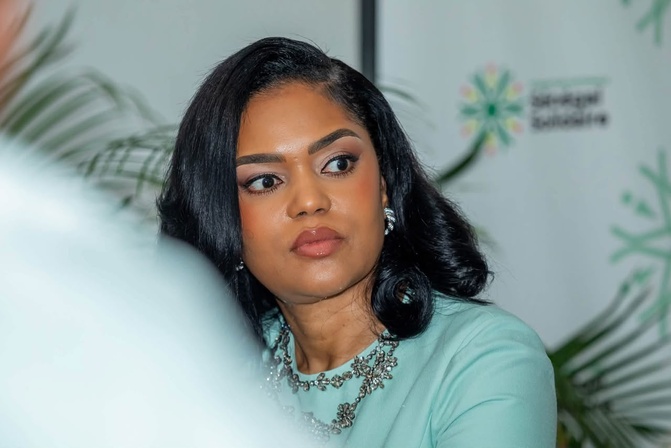 Absa Faye reçoit Nathalie Sassou Nguesso autour du projet « Centre Rose »