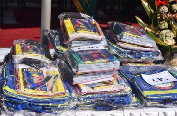 Ngaye Mékhé : des fournitures scolaires et du matériel sportif offerts aux écoles