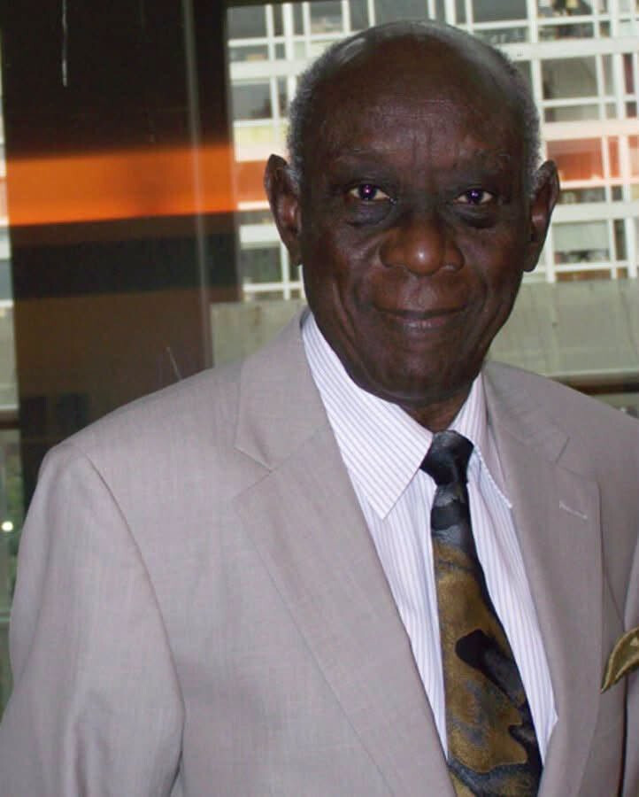 Hommage au Professeur Cheikh Hamidou Kane : L'ancien Président Macky Sall salue la mémoire d'un géant de la pensée africaine