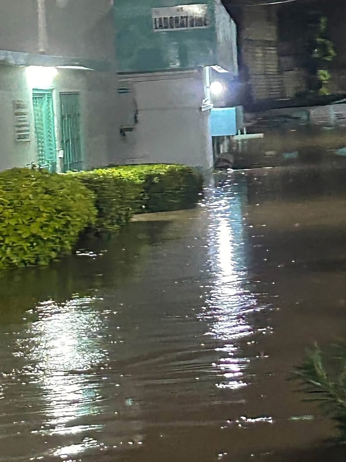 Fortes pluies à Dakar : le centre de santé Philippe-Maguilène Senghor inondé en images