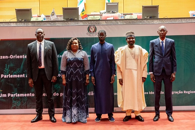 CEDEAO : à Abuja, Bassirou Diomaye Faye appelle les nouveaux juges à rendre une justice impartiale
