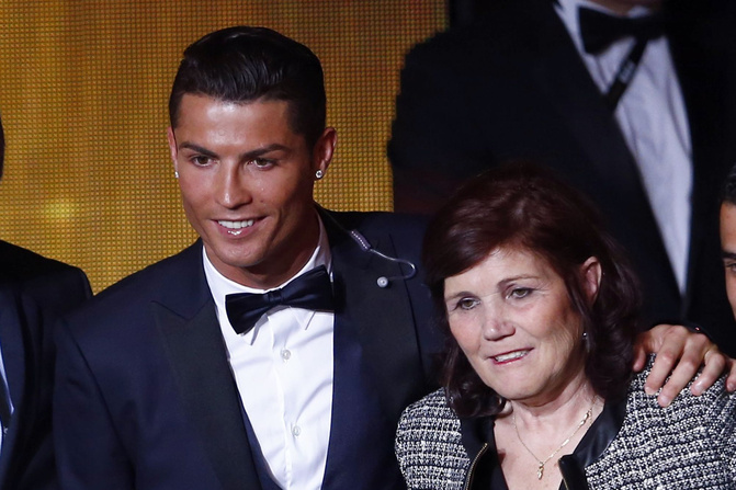 Cristiano Ronaldo : sa mère très affectée par son départ mouvementé