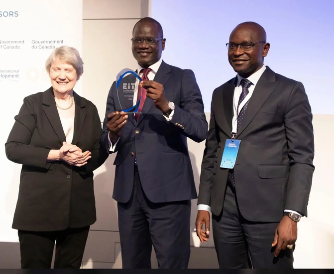 Transparence extractive : le Sénégal décroche le EITI Chair's Award 2026 à Bruxelles