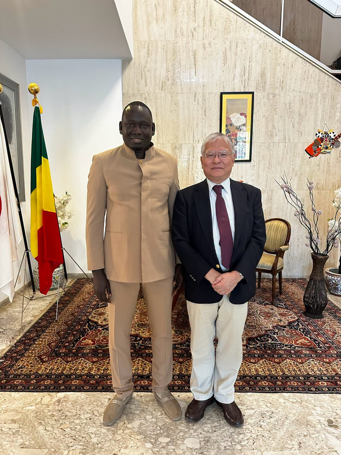 Coopération Sénégal-Japon : l’ambassadeur Takeshi Akamatsu échange avec le PDG du groupe COSEMAD