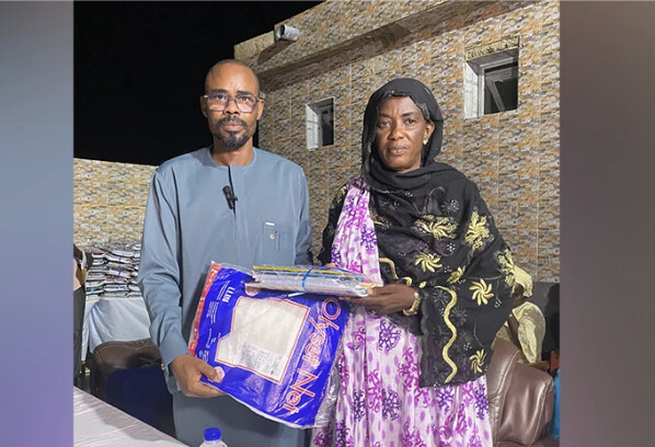 Kaolack : des kits scolaires offerts à 300 élèves de la commune de Sibassor