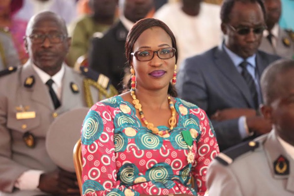 Le ministre conseiller Zahra Iyane Thiam élevée au grade de l'Ordre national du Lion par le président de la République