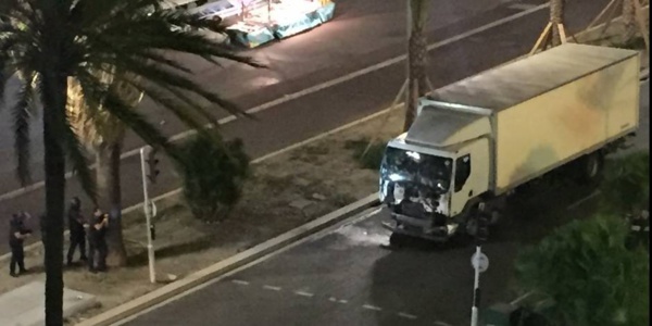 Nouvel attentat en France: Des dizaines de morts à Nice