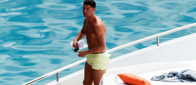 Ronaldo se repose en famille à Ibiza