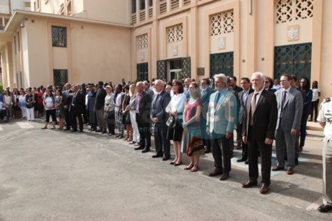 En images-  Présentation de condoléances du  gouvernement et de l'Assemblée nationale du Sénégal à la France