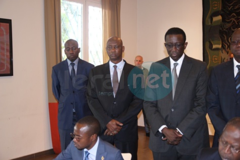 En images-  Présentation de condoléances du  gouvernement et de l'Assemblée nationale du Sénégal à la France