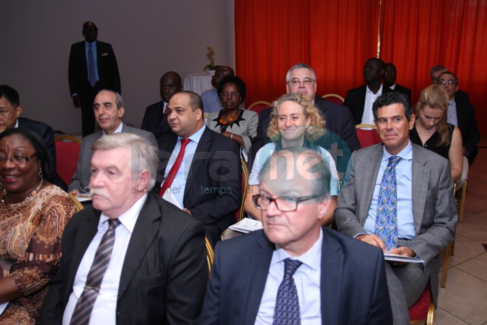 En images la cérémonie de lancement de la troisième édition du Forum international de Dakar sur la paix et la sécurité en Afrique