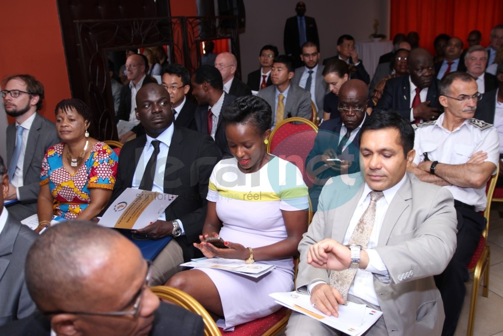 En images la cérémonie de lancement de la troisième édition du Forum international de Dakar sur la paix et la sécurité en Afrique