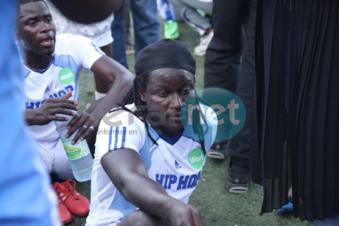 21 Photos-Les coulisses du match de gala rappeurs vs mbalakhmen