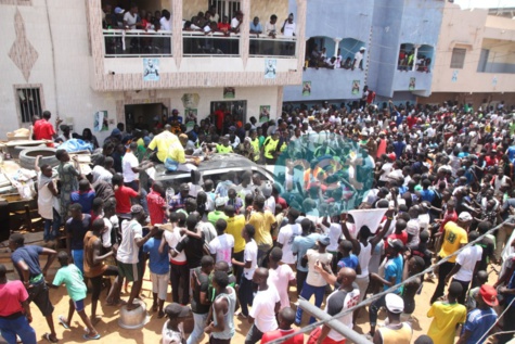 Photos + Vidéo- Parcelles Assainies, c'est une  liesse populaire chez Modou Lô 