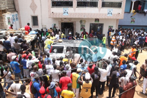Photos + Vidéo- Parcelles Assainies, c'est une  liesse populaire chez Modou Lô 