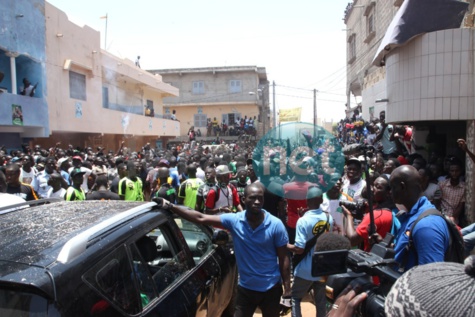 Photos + Vidéo- Parcelles Assainies, c'est une  liesse populaire chez Modou Lô 