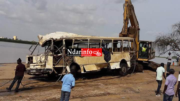 (Photos) Naufrage à Rosso: Le corps d’un bébé retrouvé dans l'épave du bus tombé dan le fleuve Sénégal