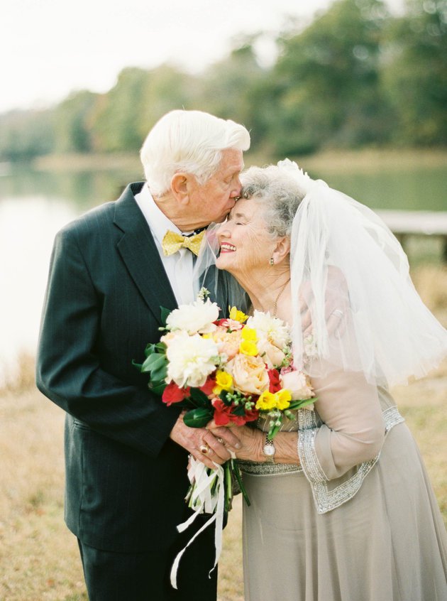 Ce couple fête ses 63 ans de mariage dans une série de photographies absolument adorables... Vous allez craquer !
