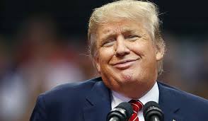 Trump attaque la famille d'un soldat musulman, l'Amérique s'indigne