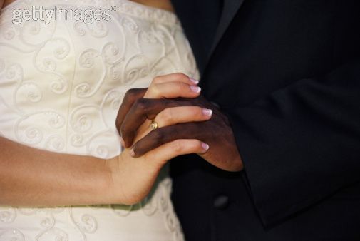 Audio : il revient en France et surprend son épouse Elisabeth Ndiaye avec un deuxième mari