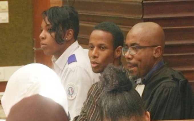 Le gourou Pape Amary Sané qui enseignait le Soufisme finalement expulsé de la France ( Ile de la Réunion)