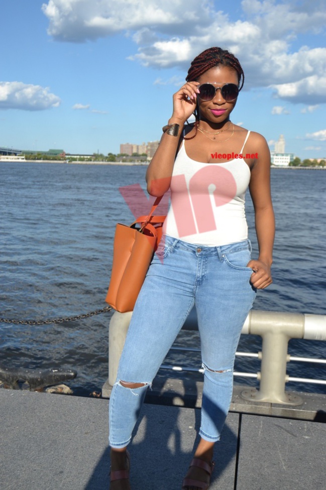 PHOTOS - Quand la fille de Aby Ndour, Binou joue la star en compagnie de sa bande