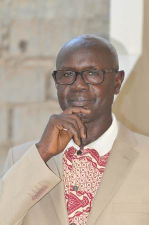 Médias de service « républicain » et politique politicienne - Par Mody Niang