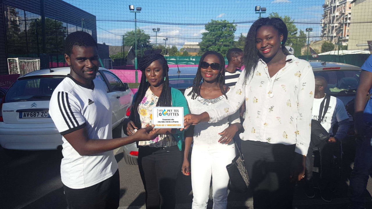 Social foot day de La petite Goutte  : Paris comme Dakar !