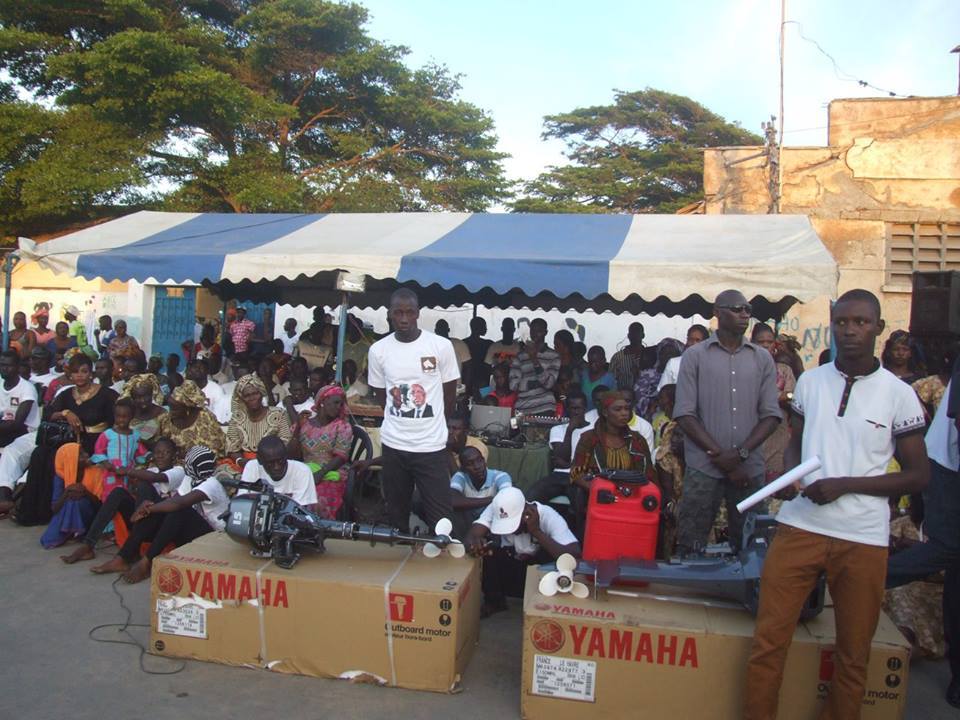 Équipement des pêcheurs de Mbao: Abdou Karim Sall offre des moteurs hors-bords