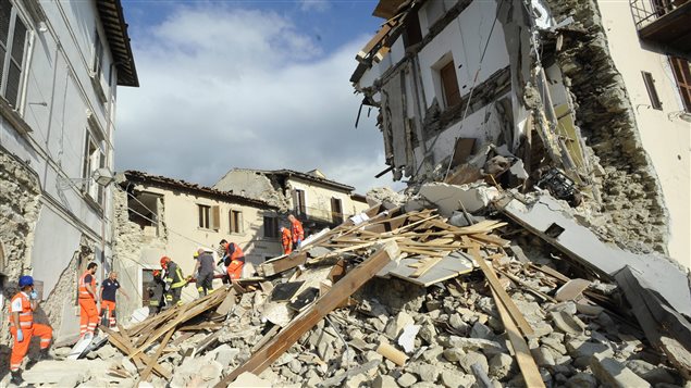 Séisme en Italie: une cinquantaine de morts, nouvelle secousse à Pérouse