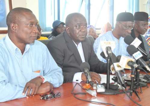  (EXCLUSIVITÉ) L'opposition convie Abdoul Mbaye et Ousmane Sonko à une réunion 