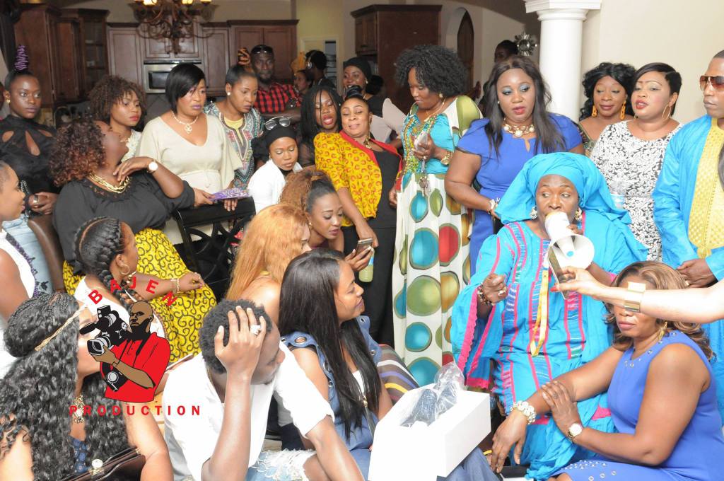 En tournée aux Etats Unis : Waly Seck gâté par une richissime gambienne