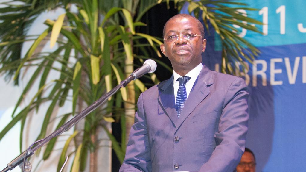 Gabon: le ministre de la Justice, Séraphin Moundounga, démissionne