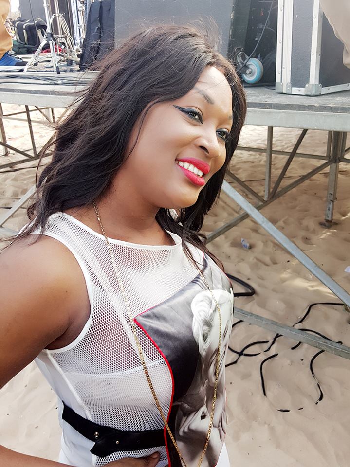 (Photos) - Le look séduisant de Titi à la plage Bceao